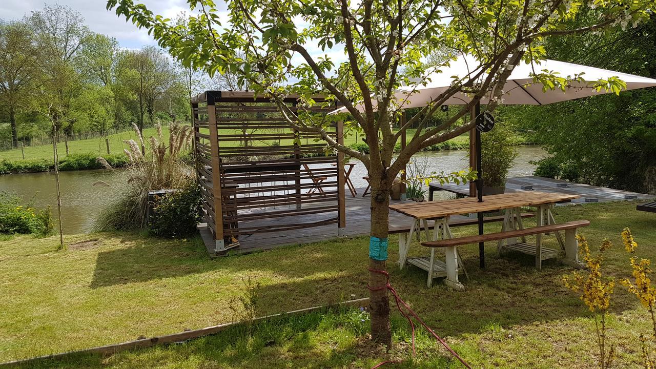 La Belmontaise Bed & Breakfast Beaumont-sur-Sarthe Exterior photo
