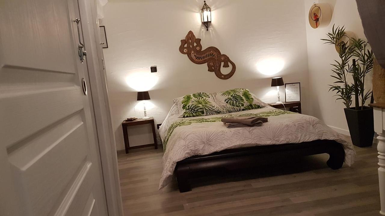 La Belmontaise Bed & Breakfast Beaumont-sur-Sarthe Exterior photo